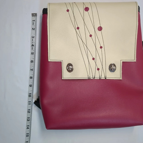 Holly Aiken jetpack/backpack - Picture 8 of 12